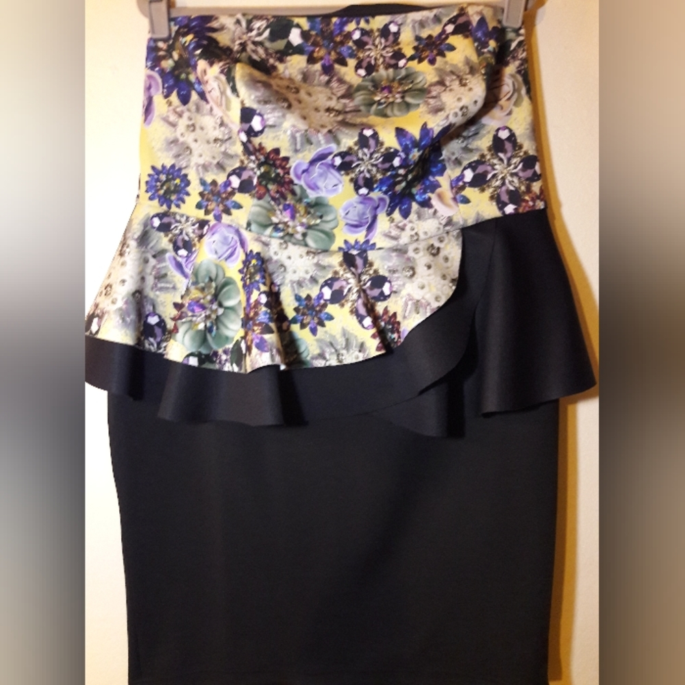 ASOS CURVE STRAPLESS PEPLUM BODYCON DRESS - Picture 3 of 7
